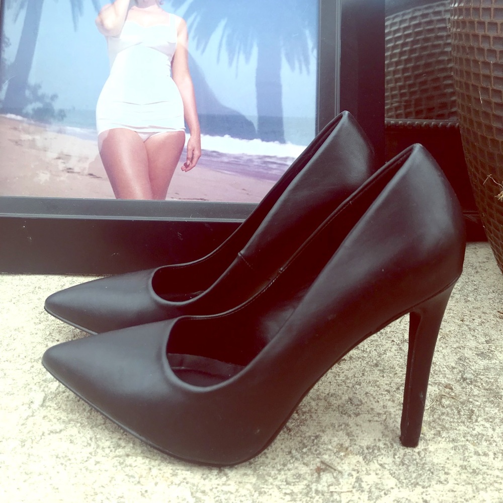 Black high heel